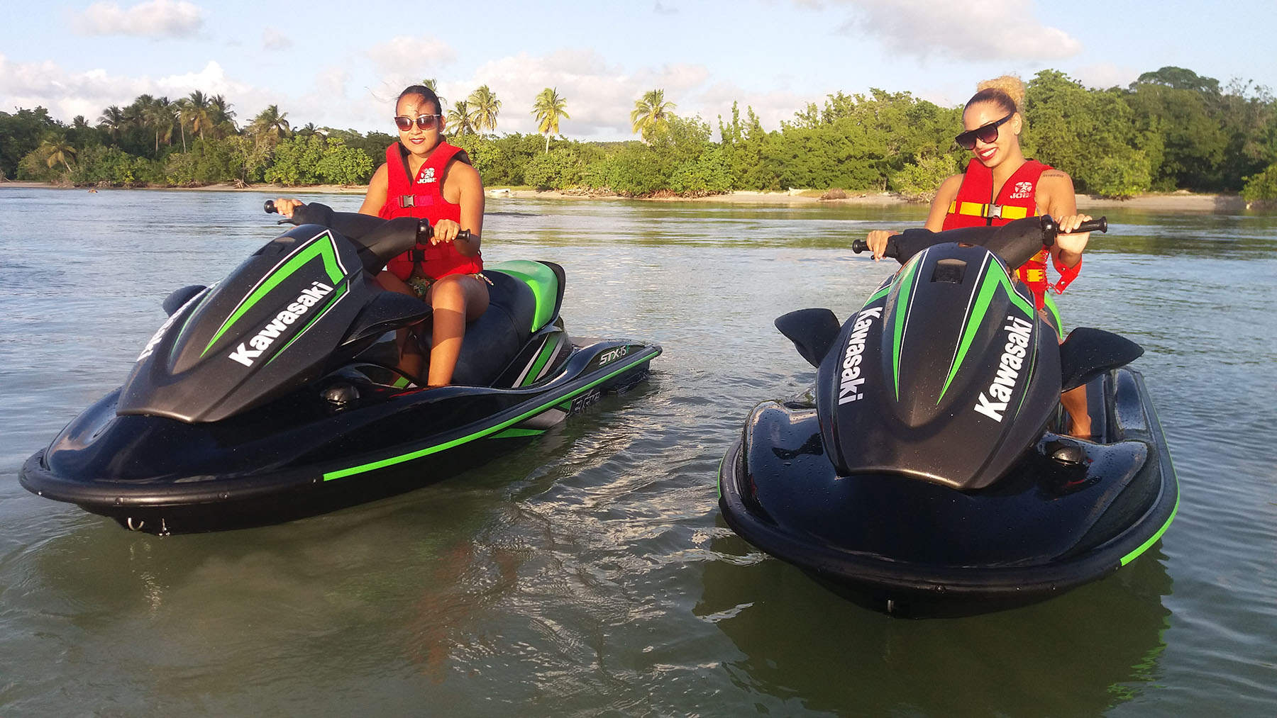 (c) Jet-ski-guadeloupe.fr